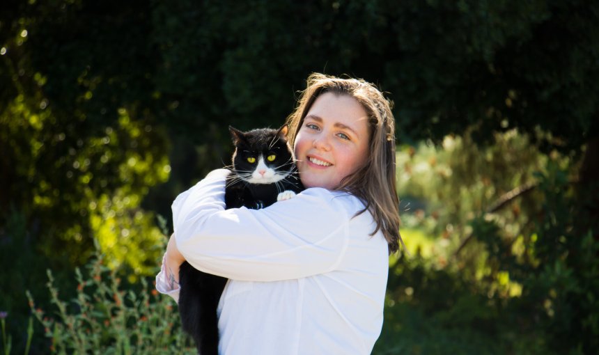 Lauren Watson and her cat, Lincoln